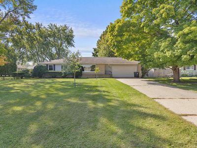 864 East Holiday Drive, Beloit, WI, 53511