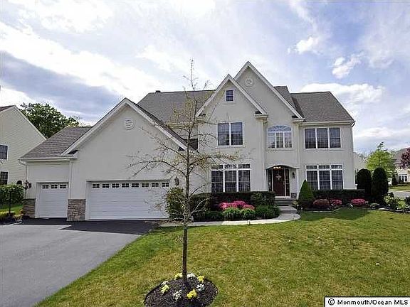 2nd image of 19 Cornwallis Ct