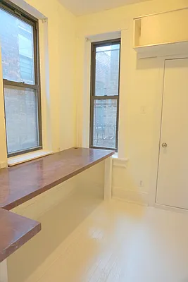 Rented by Compass | media 12