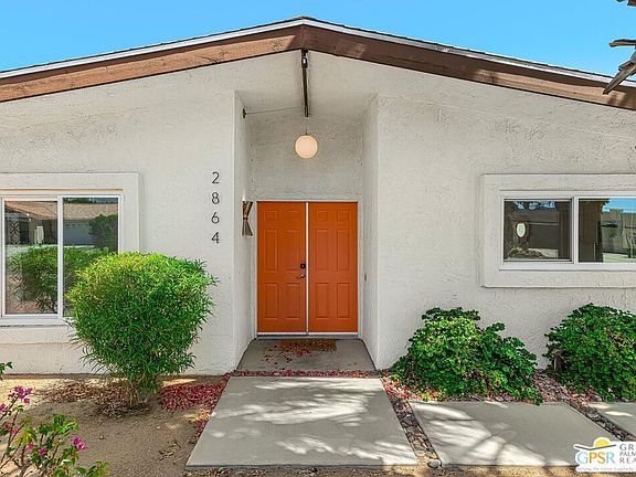 3rd image of 2864 E Valencia Rd