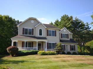 62 Sarah Jen Dr, Queensbury, NY 12804