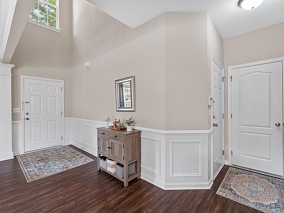 4th image of 3302 Colorcott St