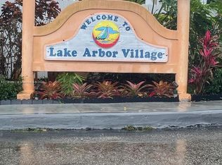 5332 NW 198th Ter, Miami Gardens, FL 33055