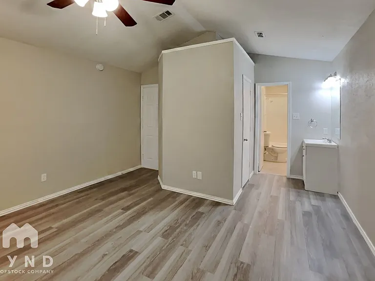 7413 Waterway Dr — Photo 15