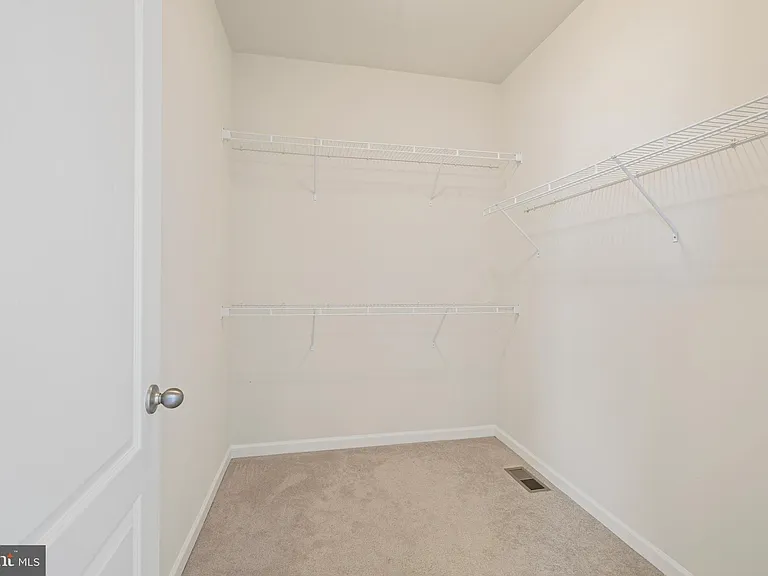 204 Ashton Market Aly — Photo 23