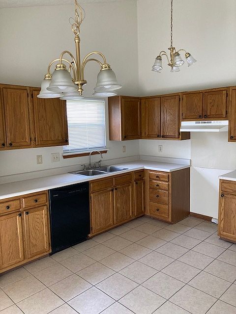 1st image of 3708 N Foxtail Dr