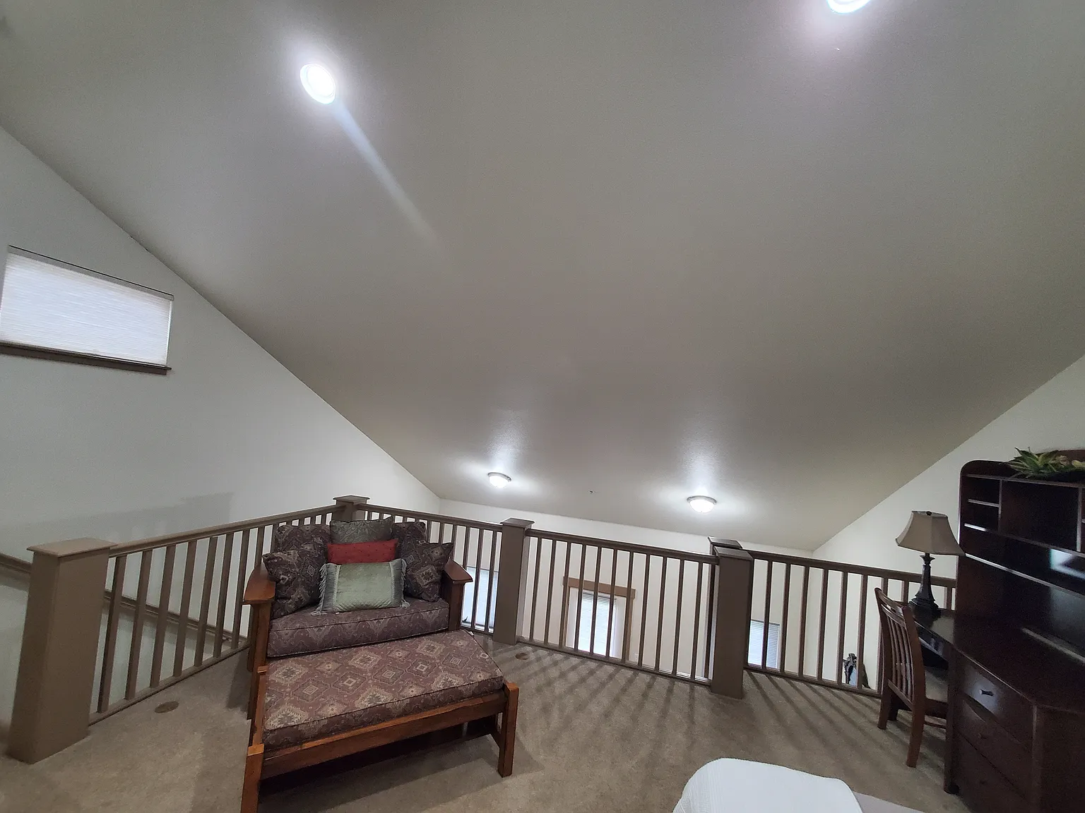 2 Bed & 2.5 Bath Furnished Rental. Long or Short term rates. — Photo 3