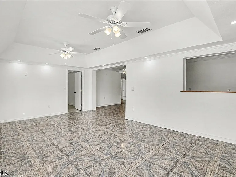 20 Estate Dr — Photo 5