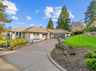 14400 Uplands Dr, Lake Oswego, OR 97034