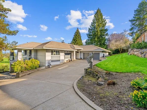 14400 Uplands Dr, Lake Oswego, OR 97034