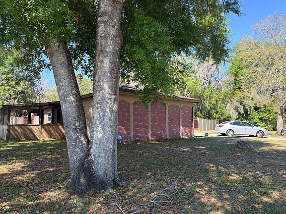 3rd image of 10916 N 19th St