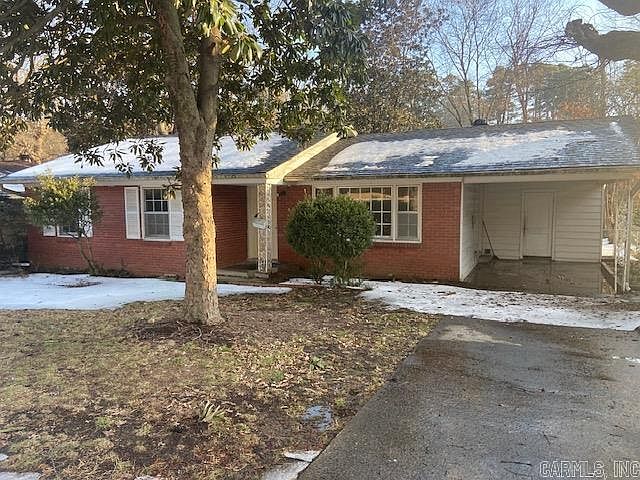 1st image of 23 Point O Woods Dr