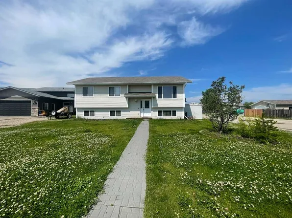 4802 S 64th Ave, Cold Lake, AB T9M 0A9
