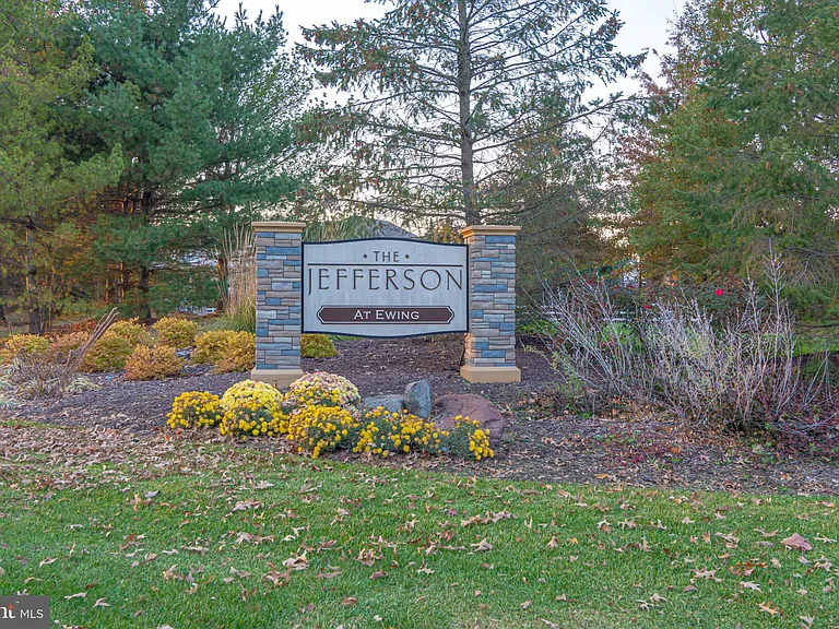 832 Timberlake Dr — Photo 26
