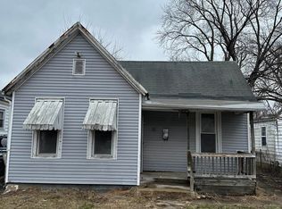 924 N 13th St, Springfield, IL 62702