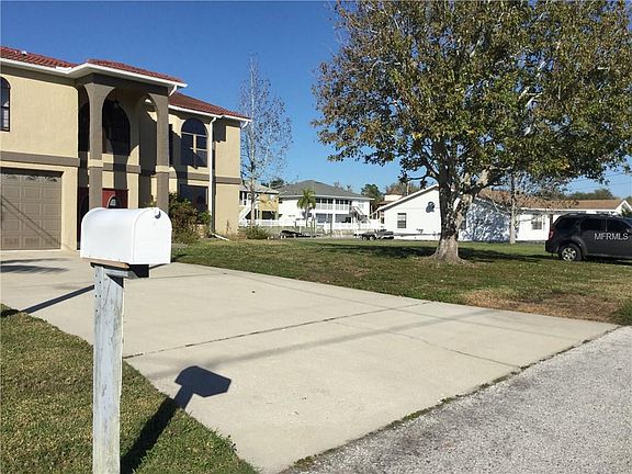 2nd image of 7417 Hatteras Dr