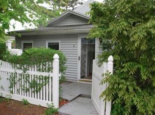 6 Waumbeck St, Quincy, MA 02171