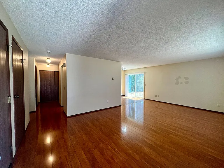 9306B White Top Ave NE — Photo 4