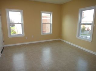 84 Dorchester St #2, Worcester, MA 01604