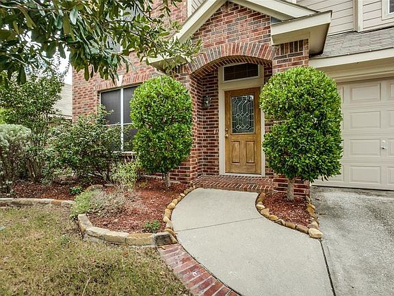 4th image of 2820 Bentwood Way