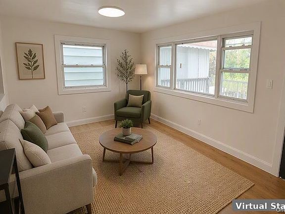 3rd image of 2942 Lurting Ave