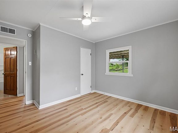 5th image of 1509 Kraft St