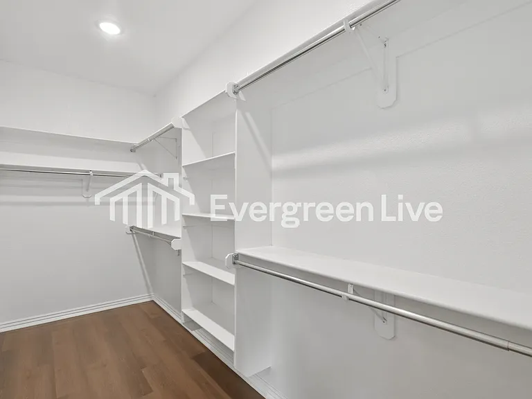 1221 Denver Dr — Photo 10