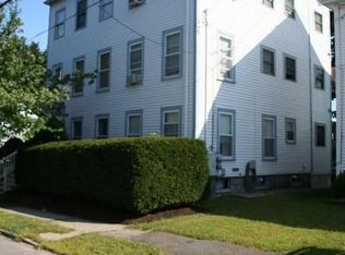 304 Merrimac St, Newburyport, MA 01950