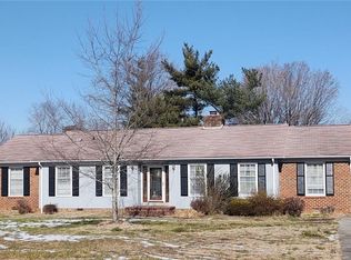 4804 Ramblewood Dr, Greensboro, NC 27406