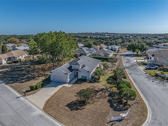 3rd image of 2291 N Mia Point