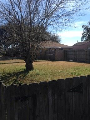 2nd image of 11426 Hayne Blvd