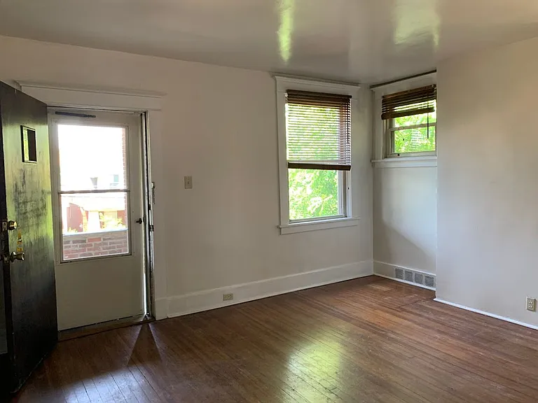 2309 Eldridge Street — Photo 2