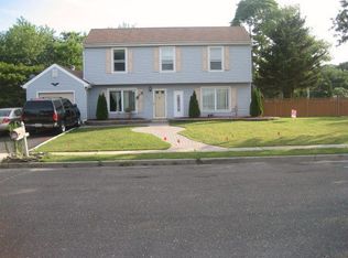 1687 Hidden Ln, Lakewood, NJ 08701