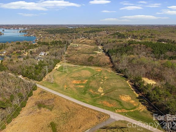 2nd image of 1348 Foxridge Rd