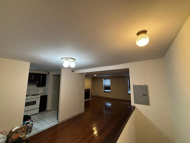 313 Bainbridge St #2 — Photo 7