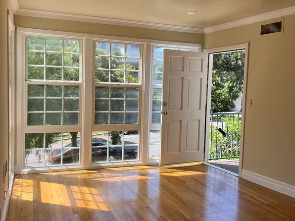 10707 Wilkins Ave APT 1, Los Angeles, CA 90024