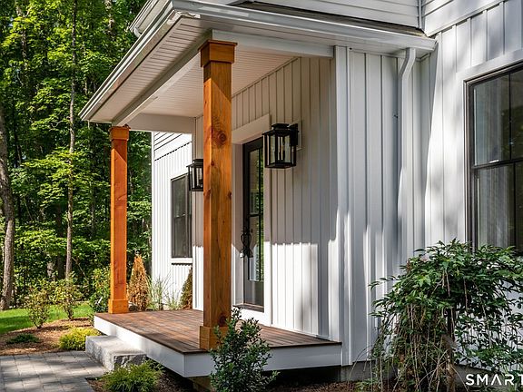 3rd image of 24 Deerwood Road