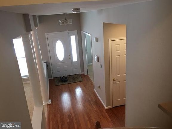 2nd image of 6095 Oaklawn Ln