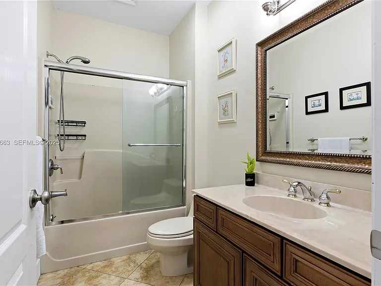 2607 Holy Cross Ln — Photo 29