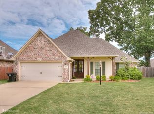 3931 Le Brooke Ln, Benton, LA 71006