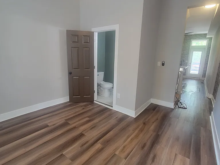 442 Dayton St — Photo 5