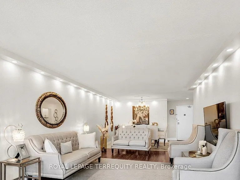 45 Huntingdale Blvd #303 — Photo 4