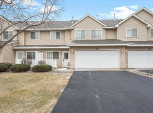 2624 Yellowstone Dr #14, Hastings, MN 55033