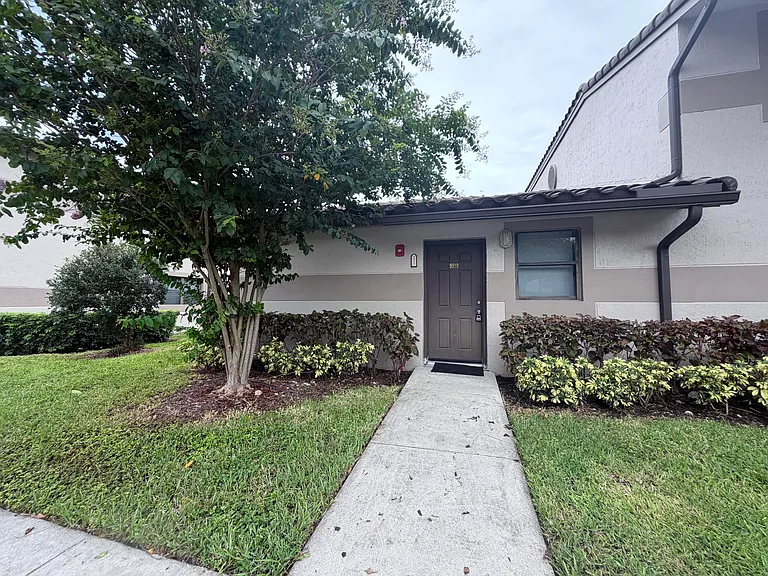 9919 Nob Hill Ct #9919 — Photo 17