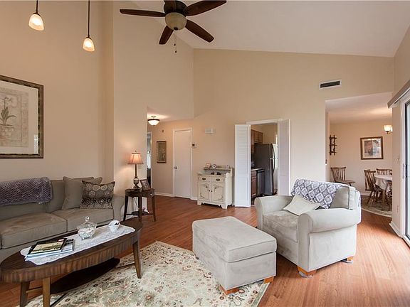 5th image of 2 Seabreeze Ln #2