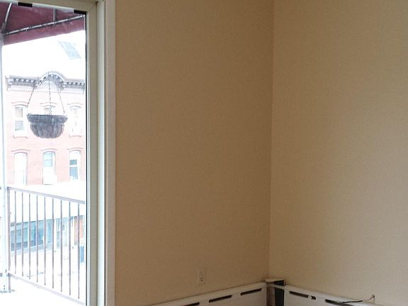 3rd image of 293 Degraw St APT 2F
