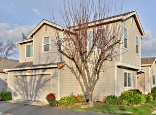 6448 Laguna Mirage Ln, Elk Grove, CA 95758