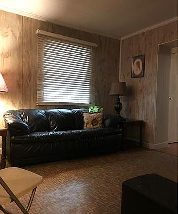 5th image of 204 White St
