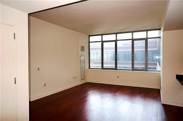 Rented by Stephen P. Wald | media 24