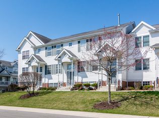 17440 Sauk Dr, Lockport, IL 60441